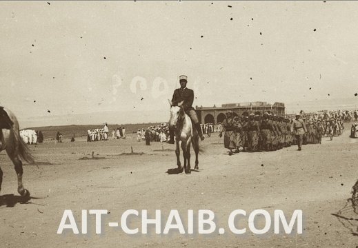 القوم وضباط ملحقات شؤون المواطنين